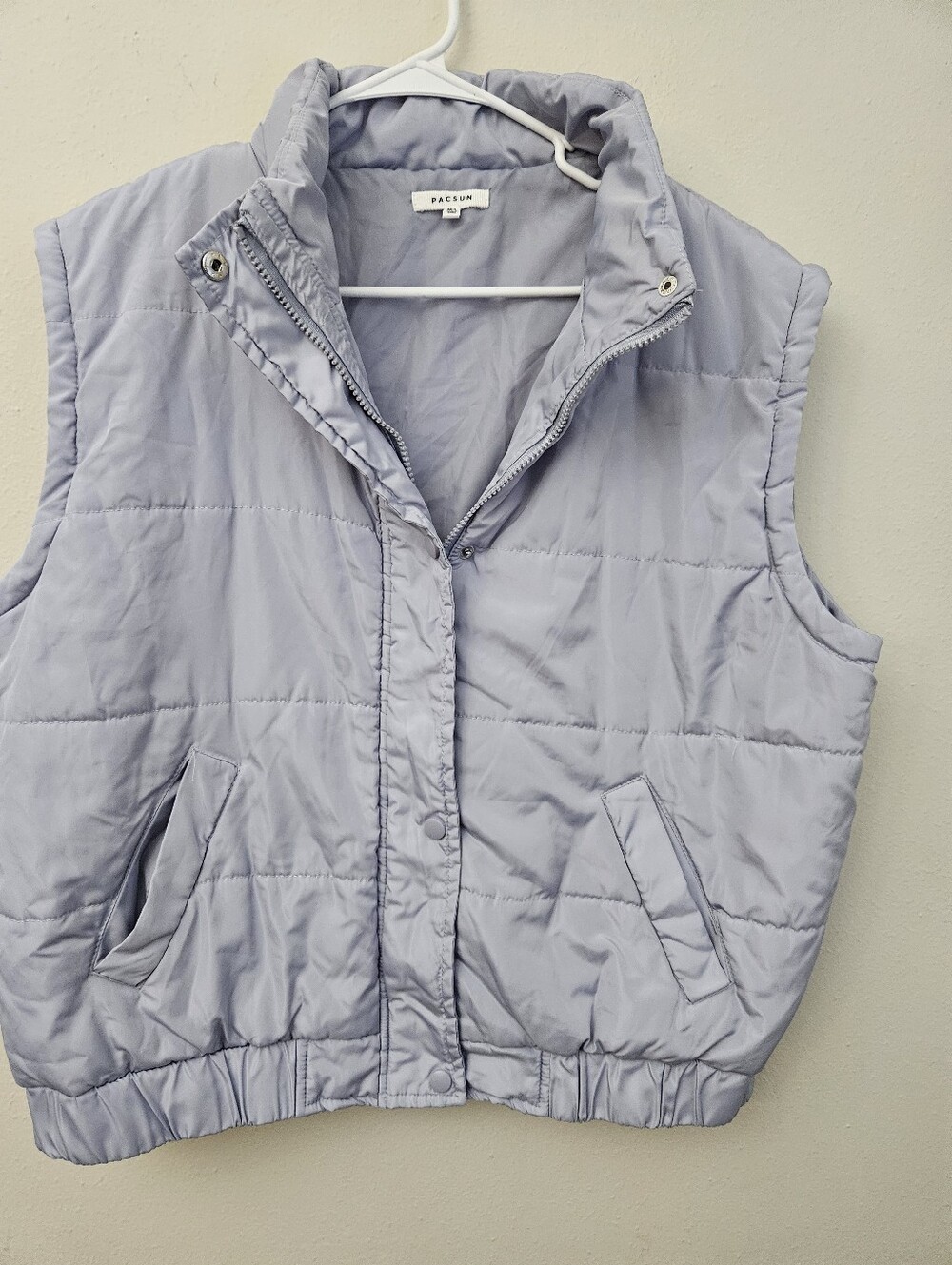 PacSun Women's Light Gray Puffer Vest Size M/L